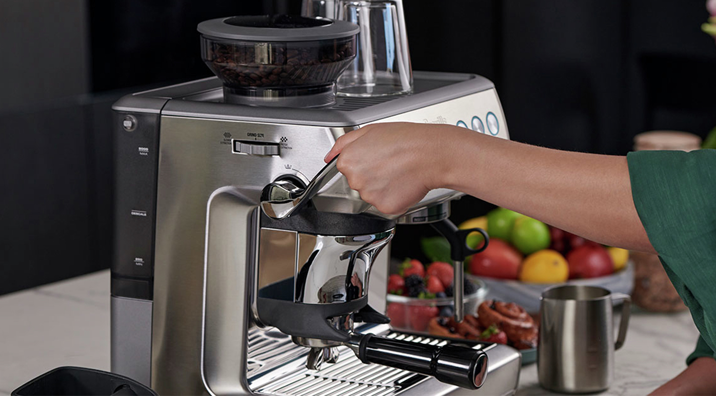 Breville Barista Express® Impress - Máquina de café expreso, 2 litros,  acero inoxidable cepillado, BES876BSS